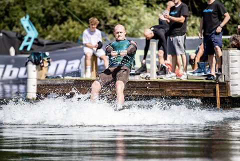 Dale Crossley at the 2022 Malibu Boats UK Wakeboard And Wakesurf Nationals - Photo Mantis Pro Media